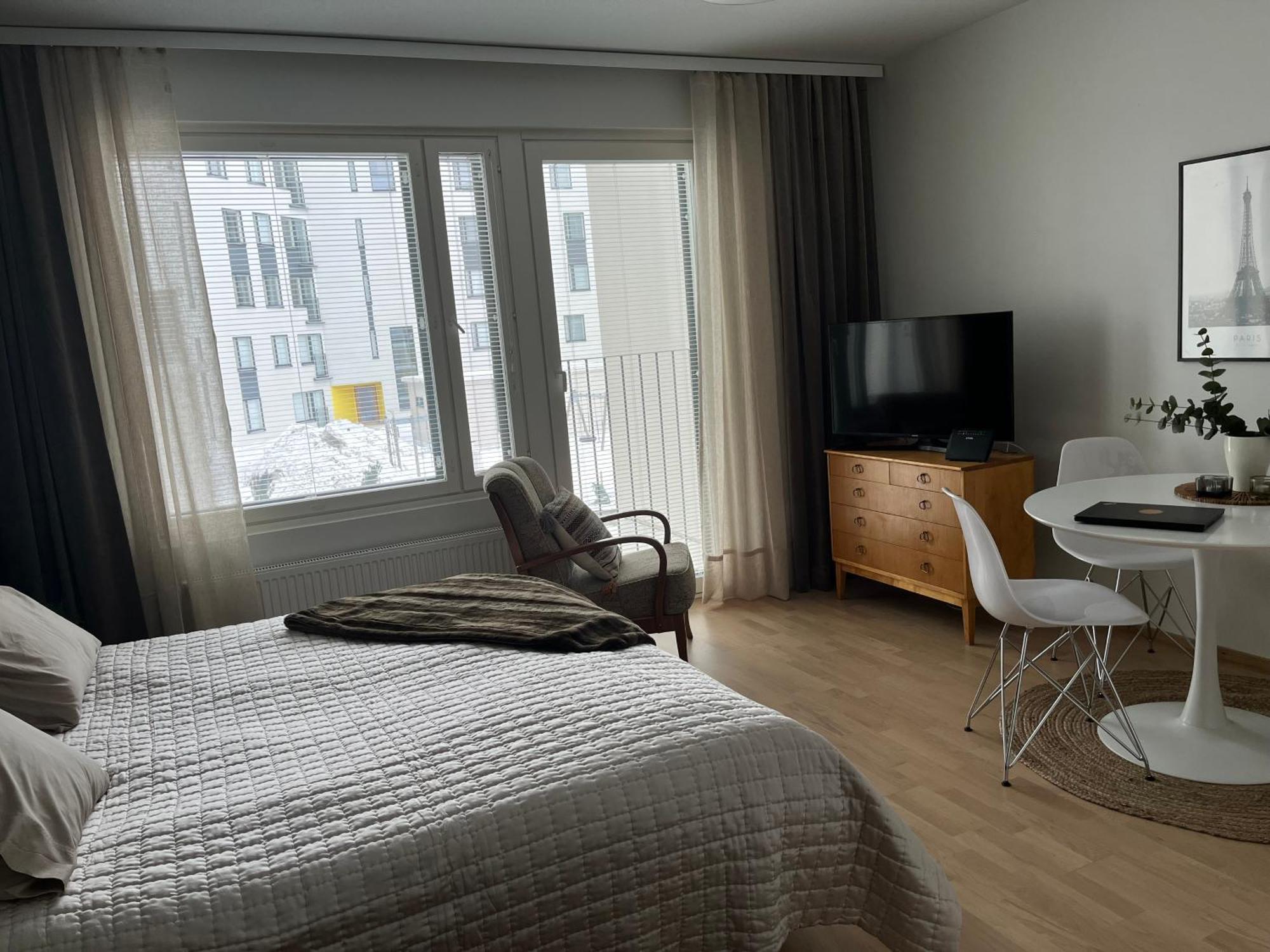 Studio Vip - Close To Airport And Tikkurila Train Station Vantaa Bagian luar foto